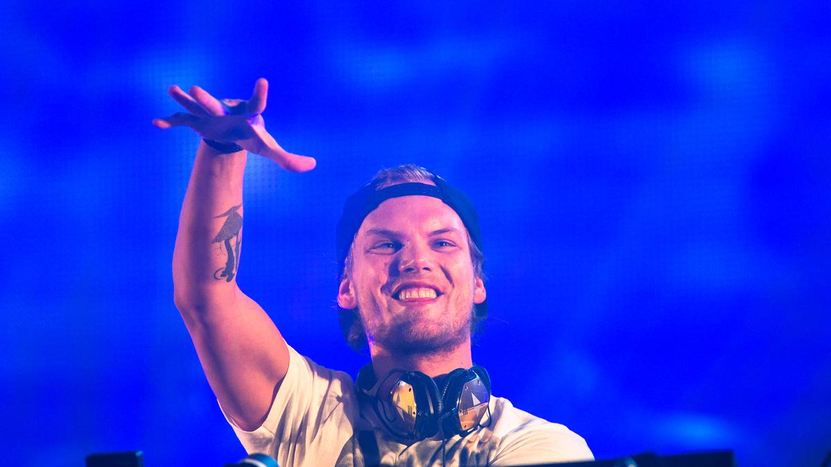 Avicii’s Music Reimagined: Benke Rydman’s Immersive Tribute 'Lonely Together'